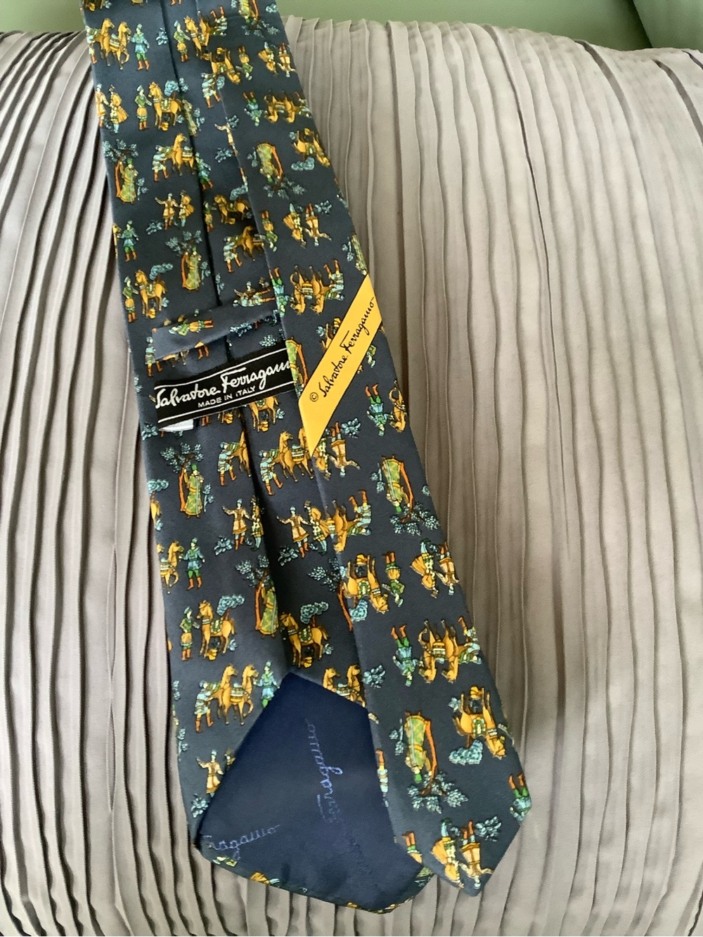 Salvatore Ferragamo Silk Tie - Picture 2 of 2